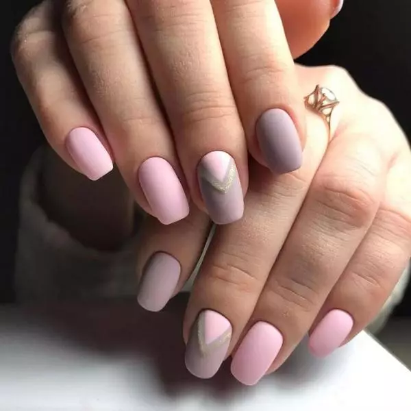 Matte Manicure (126 foto): Desain kuku matte monofonik dengan pernis, manicure musim panas yang indah dari Ombre Cherry Blossom 6471_55