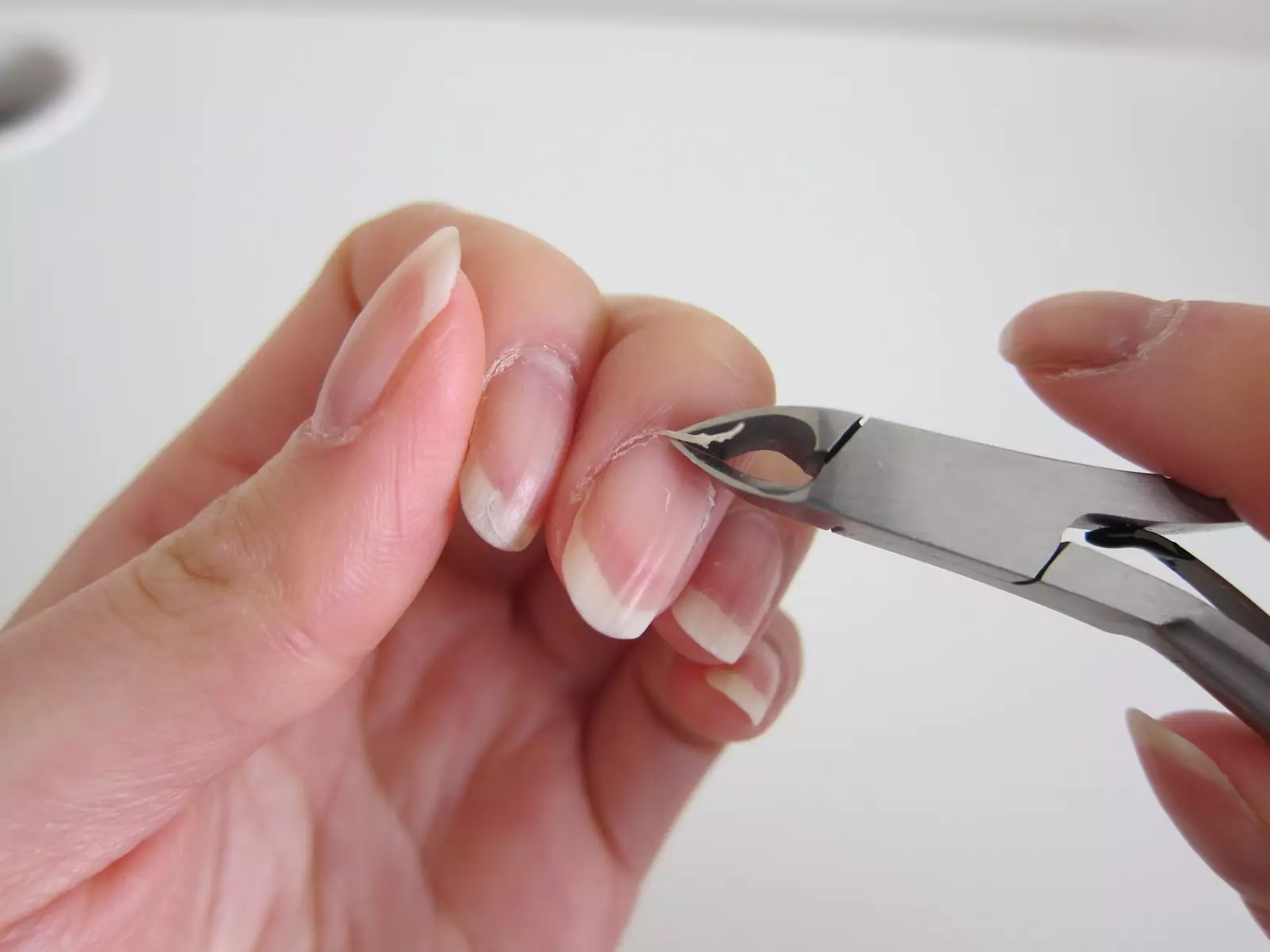 Brilliant Manicure (92 billeder): Lak lak design. Hvordan man laver en manicure med en skinnende negle? 6473_58