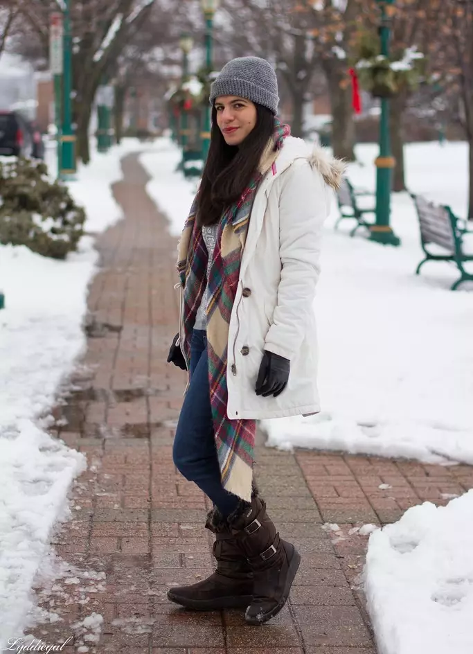 Parque Branco (39 fotos): inverno feminino e jaqueta de primavera branca 647_36