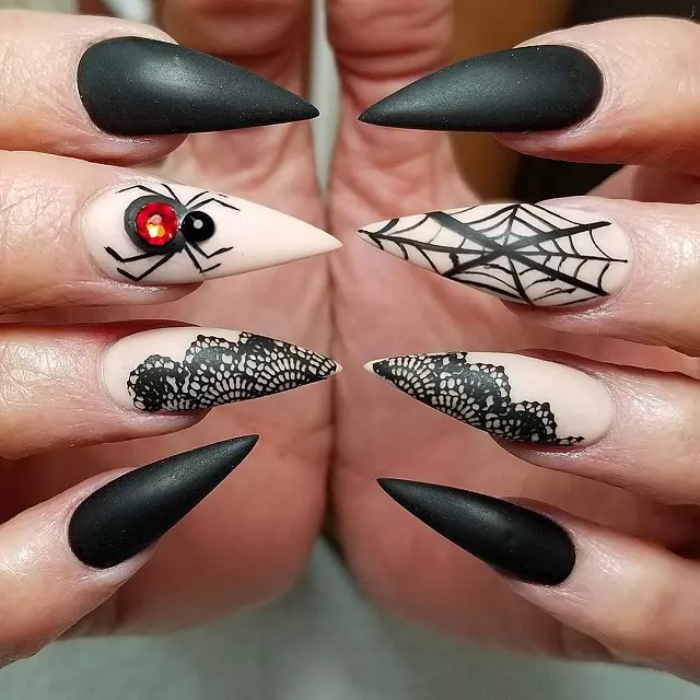 Manicura con Spider (26 fotos): ideas de diseño de uñas con web 6505_17