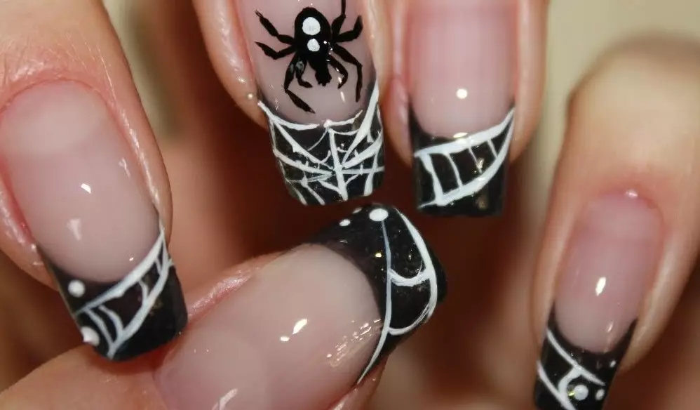 Manikīrs ar zirnekļa (26 fotogrāfijas): nagu dizaina idejas ar tīmekli 6505_25