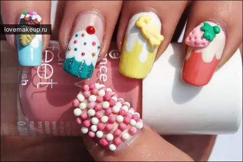 Manicure dengan Sweets (40 foto): Ide Desain Kuku dengan Keledai, Kue, Karamel dan Permen 6523_10