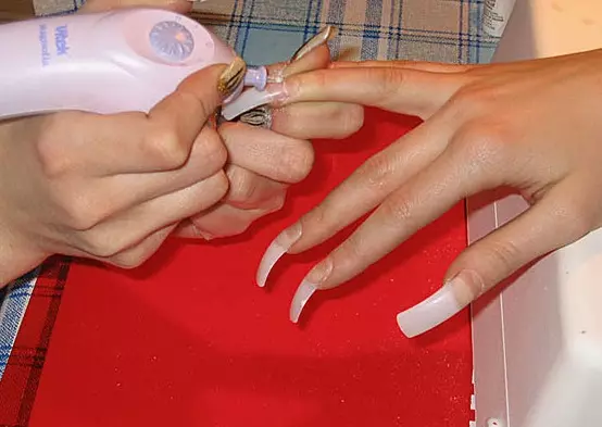 Тіпси для нігтів (35 фото): що це таке, як клеїти і як знімати їх в домашніх умовах? Дизайн манікюру на типсах 6539_22