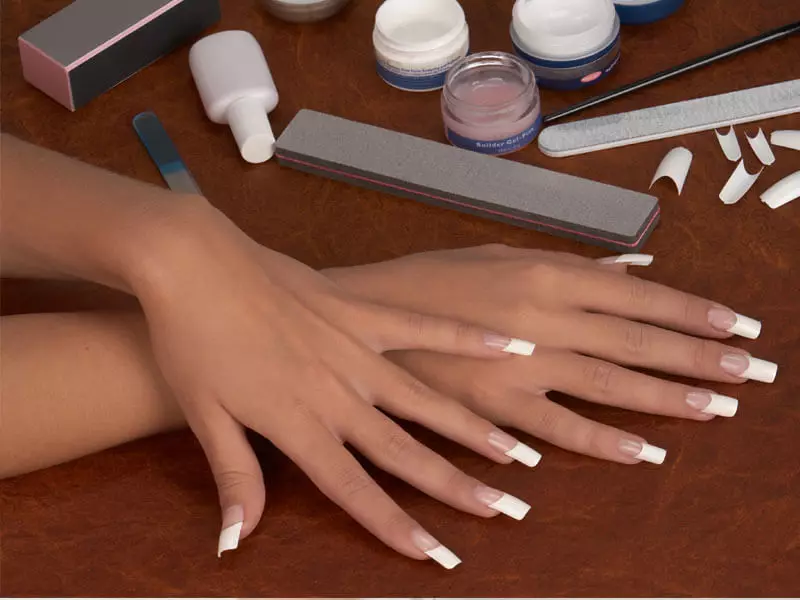 Sådan fjerner du falske negle? Hvordan fjerner man manicure på lim derhjemme? 6563_4