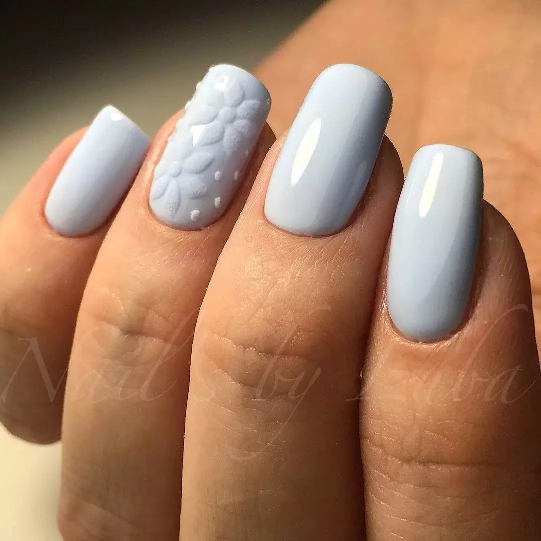 Boksed Monofoniczny paznokcie (21 zdjęć): Design Manicure z mdłości paznokci, opcje rysowania 6596_9