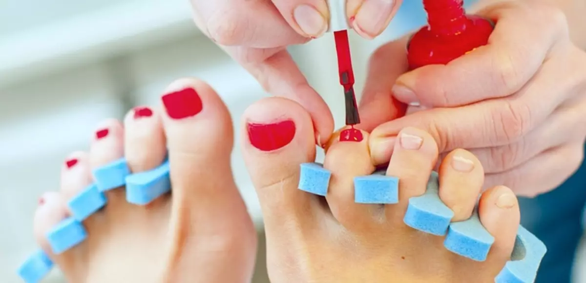 How often do a pedicure? How long does this procedure last time? How long does the pedicure coated? 6608_6