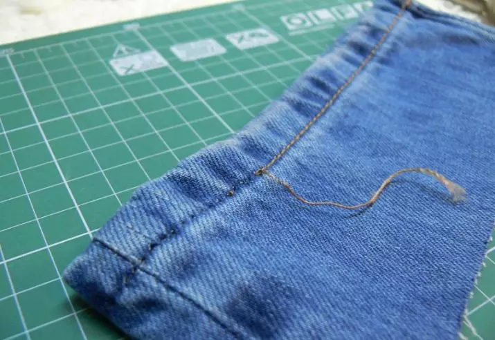 Tópicos para denim: números de rosca para lixões jeans. O que costurar tecidos finos e grossos? Seleção de fios de costura para syns 6691_2