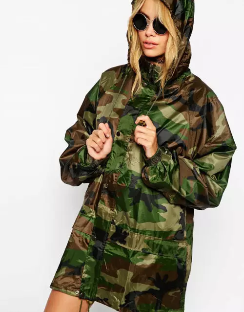 Камуфлажни парк (55 фотографија): Женски војни камуфлажни јакна Парк, Милитари Стиле, Спринг 675_15