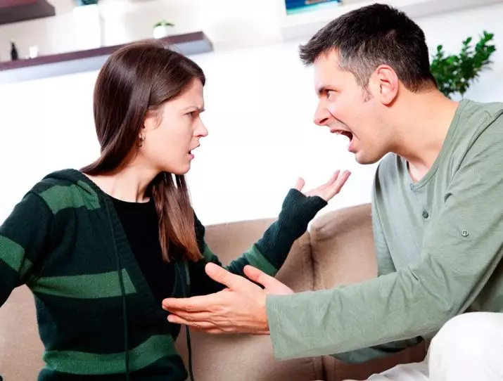 Vīrs pārkāpj: Ko darīt, ja viņš pastāvīgi apvaino un pazemo savu sievu, rūpējas un kritizē viņu par sīkumiem? Padomi psihologam 6765_13