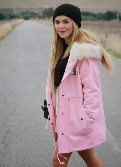 Parco invernale delle donne con pelliccia naturale (120 foto): una giacca femminile-parco su pelliccia naturale, con pelliccia colorata. Con pelliccia all'interno 678_21