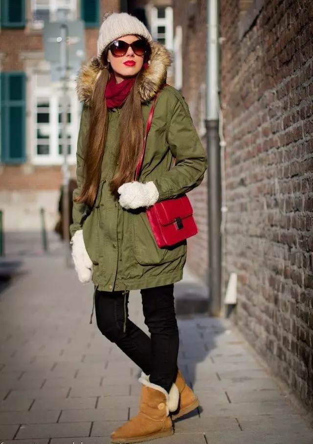 Parco invernale delle donne con pelliccia naturale (120 foto): una giacca femminile-parco su pelliccia naturale, con pelliccia colorata. Con pelliccia all'interno 678_9