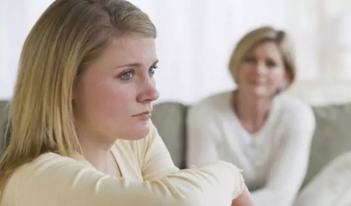 Skader for forældre: Hvordan slippe af med hende? Hvordan arbejde for børns fornærmelser til mor og far i voksenalderen? 6851_9