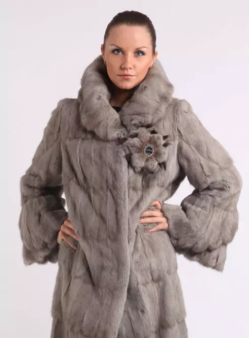 Factory Fur Coat (49 bilder): Kirov Fur Factory, Reviews 685_15