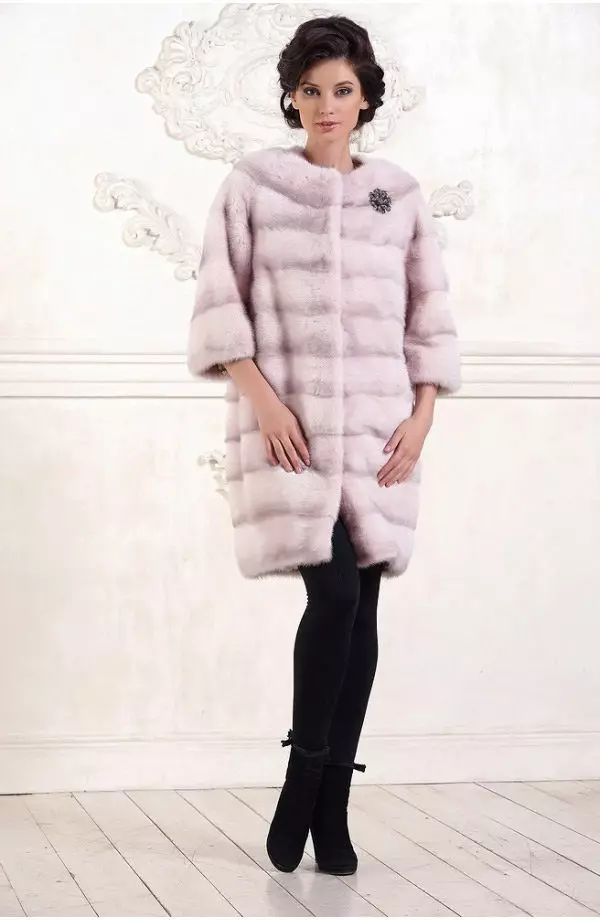 Cross coat (70 photos): hooded, graphite colors, mahogany, what fur coat is better transverse or longitudinal, what is fur coat 686_69