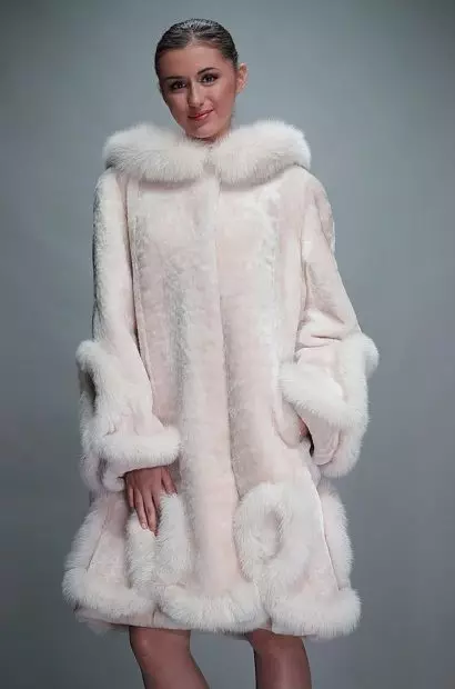 Cygaic Fur Coat (51 Foto): Model mantel bulu dari Cygayka, dari mana Binatang selesai, berapa banyak berdiri, mantel bulu 689_19