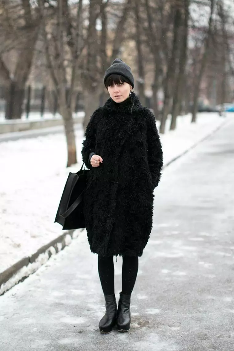 Black Fur Coat (63 sary): Colors Diamond, Long, mainty ary volo, vehivavy volom-borona avy amin'ny volom-borona mainty misy satroka, misy kiraro mena 691_19