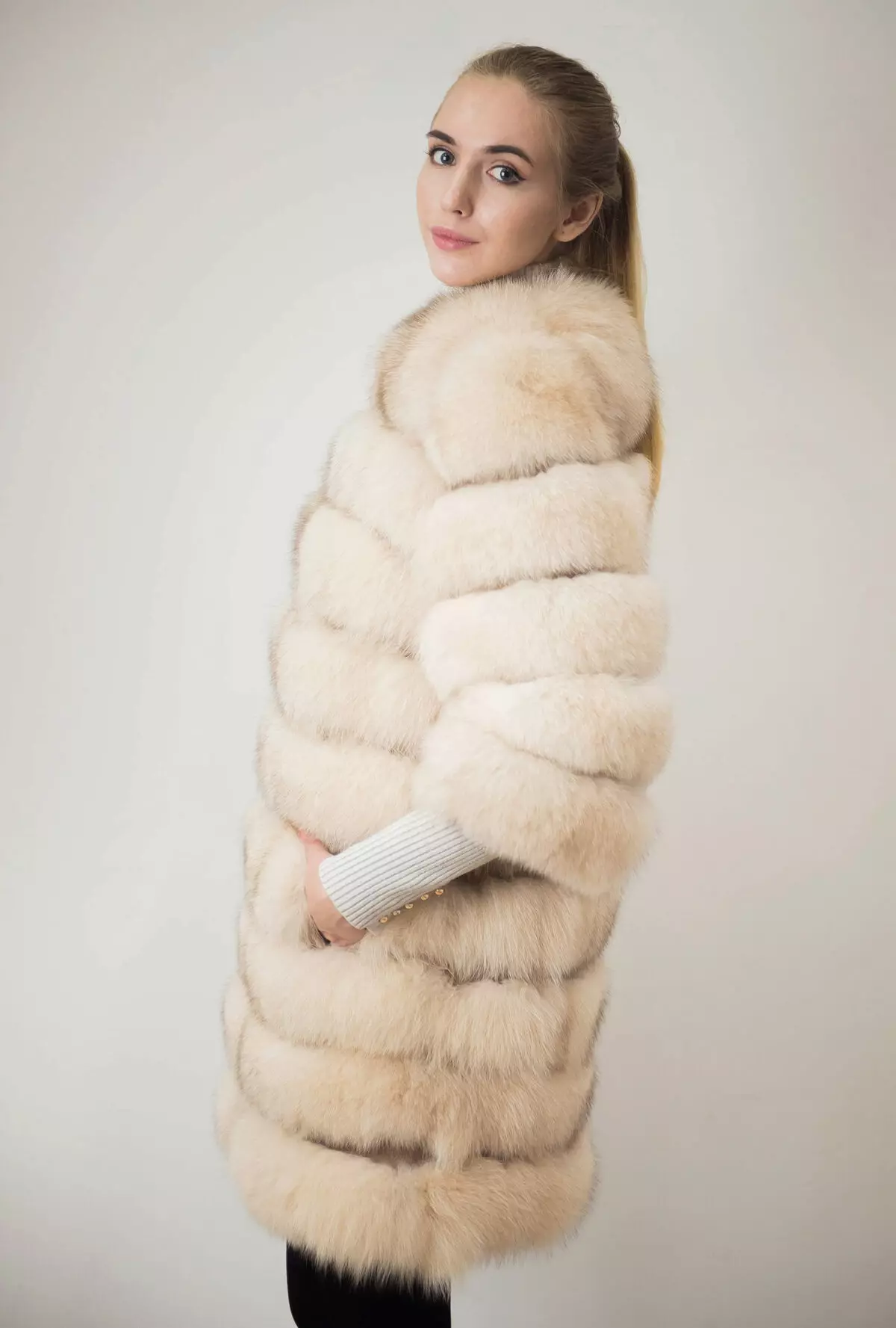 I-Funded Fox Fun Coat 34 Iifoto: Iipateni zefashoni zeSandiale Gress Gress, i-hood 693_19