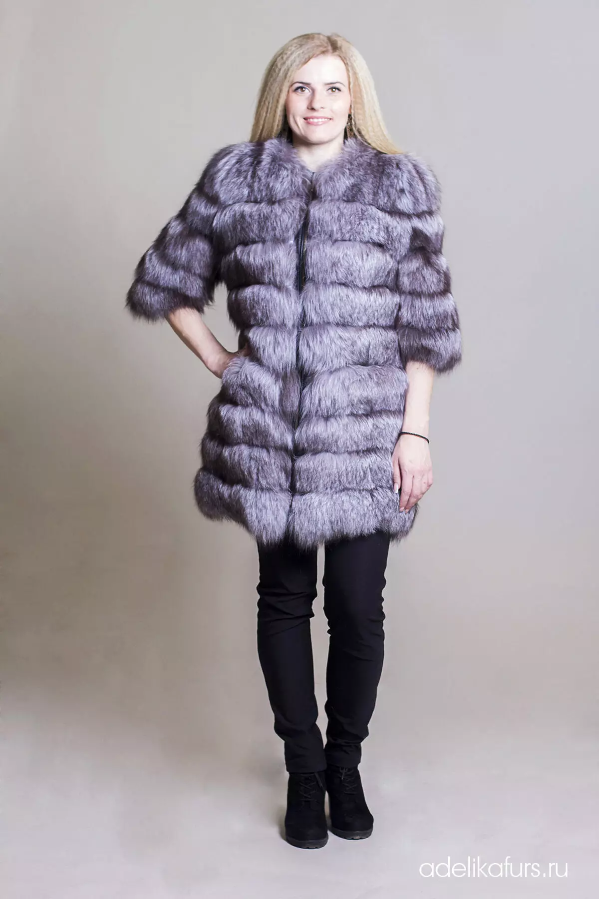 甘いフォックスの毛皮のコート34写真：サンドスレッド横の毛皮のコートのおしゃれなパターン、フード付き 693_32