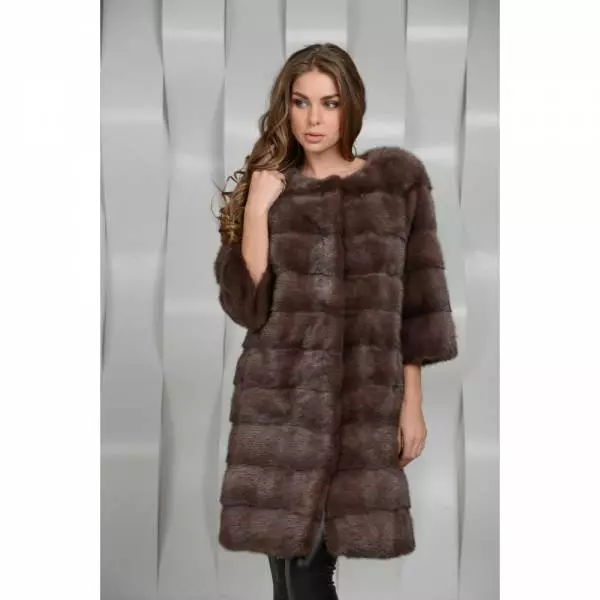 Γυναικεία γούνα παλτά από φυσική γούνα (65 φωτογραφίες): Πώς να μάθετε ένα φυσικό παλτό γούνας ή όχι πόσο 694_6