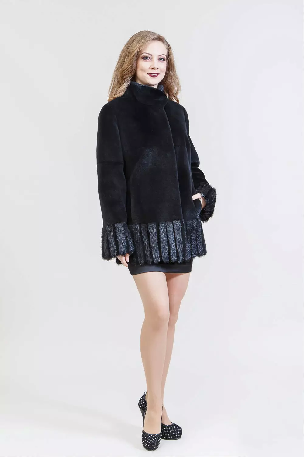 Sweething Fur Coat（80枚の写真）：大型モデル、Nutriaからの毛皮のコートを選ぶ方法、レビュー 699_22