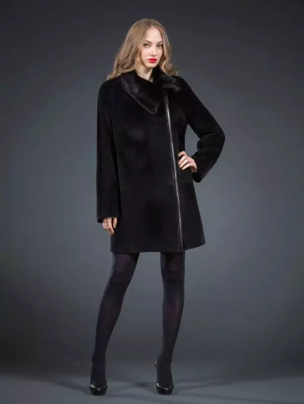 Cappotto di pelliccia di sweething (80 foto): modelli di grandi dimensioni, come scegliere un cappotto di pelliccia da nutria, recensioni 699_30