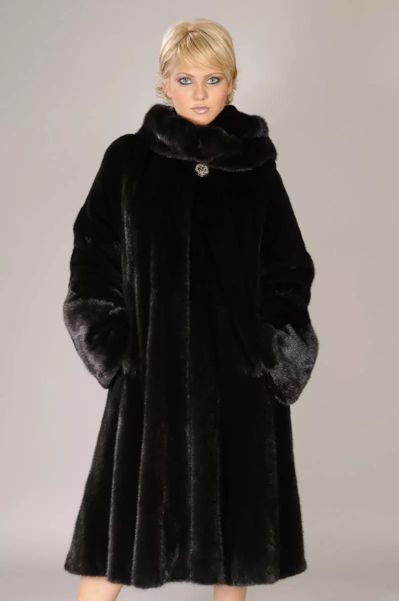Sweething Fur Coat (80 사진) : 대형 모델, Nutria에서 모피 코트를 선택하는 방법, 리뷰 699_37