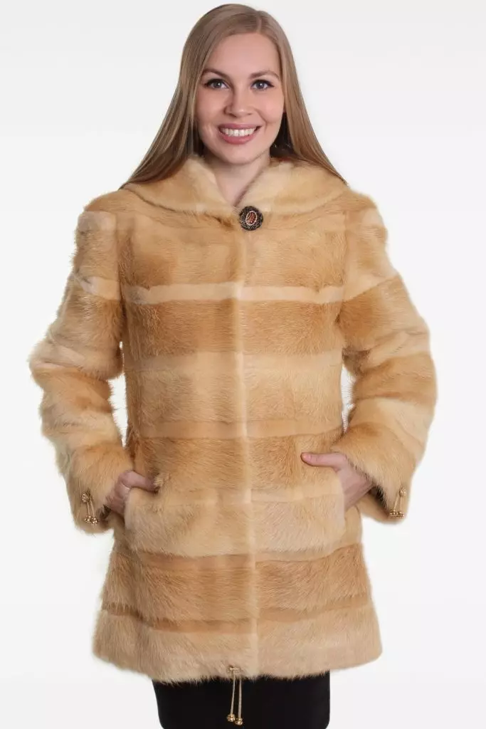 Sweething Fur Coat (80 사진) : 대형 모델, Nutria에서 모피 코트를 선택하는 방법, 리뷰 699_8