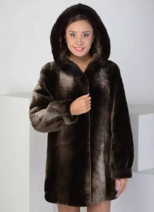 Kalyaev γούνα παλτά (88 φωτογραφίες): γούνα παλτά στο εργοστάσιο Kalyaev, σχόλια 702_65