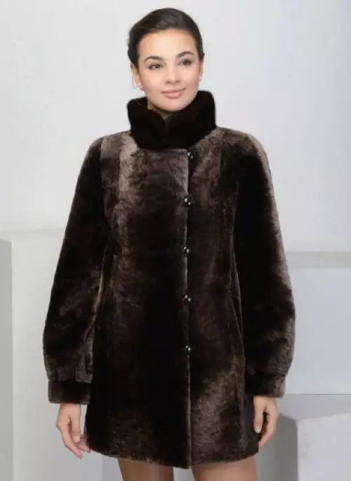 Kalyaev fur coats (88 mga larawan): fur coats Kalyaev pabrika, mga review 702_67
