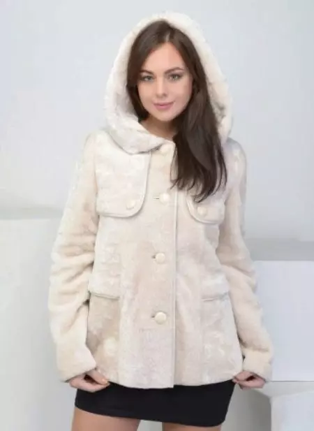 Kalyaev Fur Coats (88 Foto): Fur Coats Kalyaev Factory, ulasan 702_86