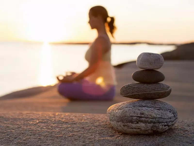 Meditacija pradedantiesiems: Kaip sužinoti, kaip teisingai medituoti? Kur pradėti naujoką? Technologijų, jogos pamokų ir paprastos meditacijos aprašymas 7057_17