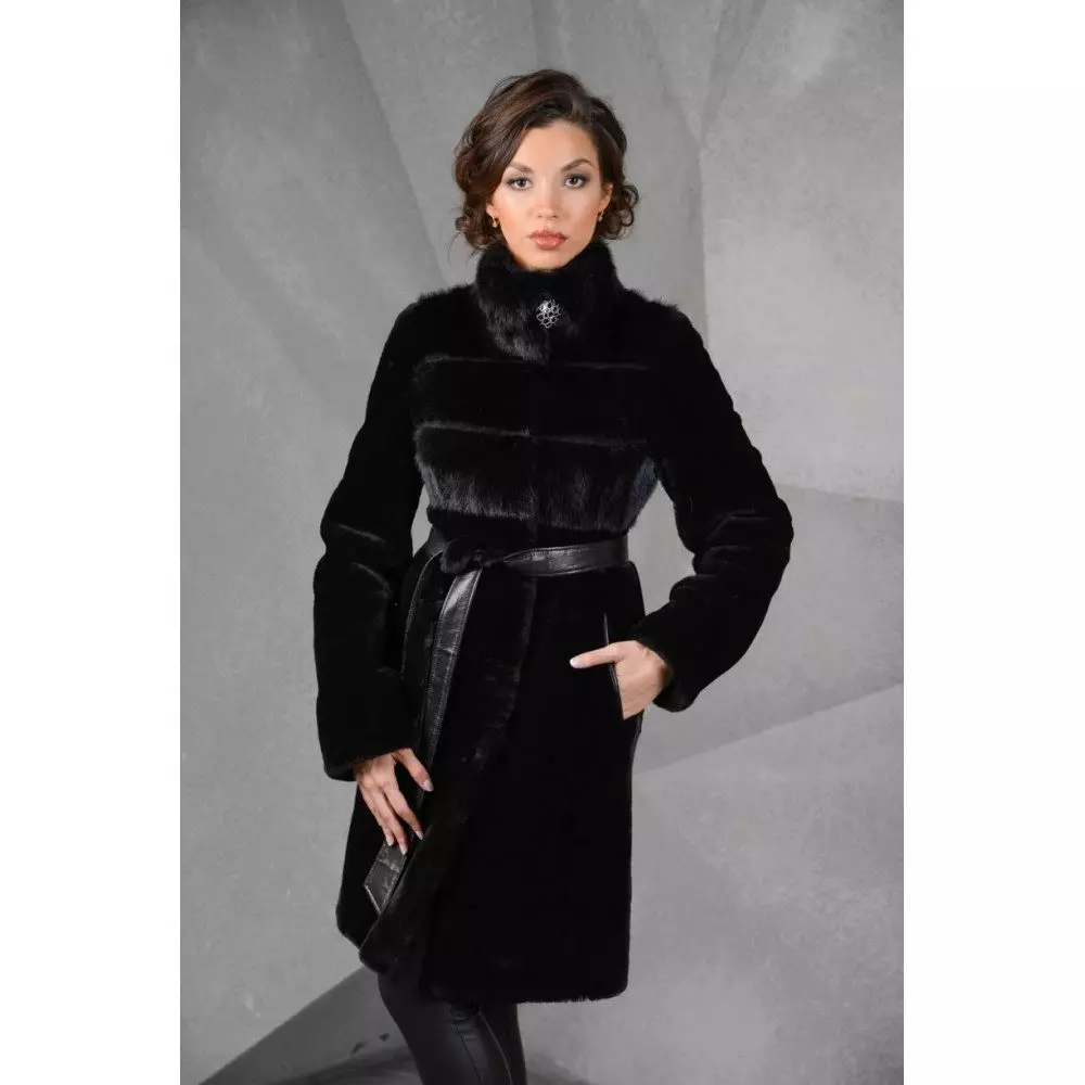 Muton Fur Coat with Mink Finish (51 լուսանկար). Muton մոդելներ Mink Collar- ի հետ 708_15