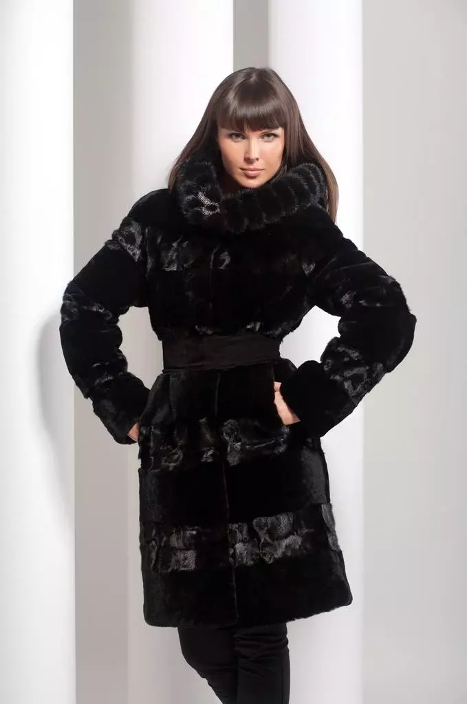 Muton Fur Coat ერთად Mink Finish (51 ფოტო): Muton მოდელები ერთად Mink საყელო 708_4