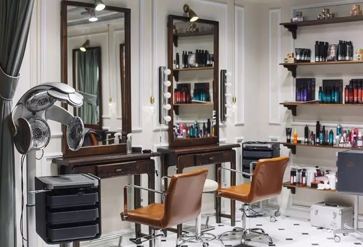 Serediň Hairdresser (12 surat): Okuw we iş. Aýal we erkek ussasy näçe gazanýar? Nädip çyzgydan bolmaly? Üstünlikleri we kemçilikler 7105_11