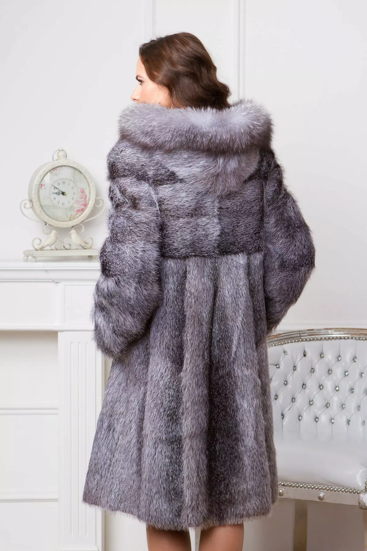 Cappotto di pelliccia NUTRIA (113 foto): Quanto costa il cappotto nutriente, dallo scudo nutria, caldo o no, blu nutria, bianco, con cappuccio, recensioni 711_25