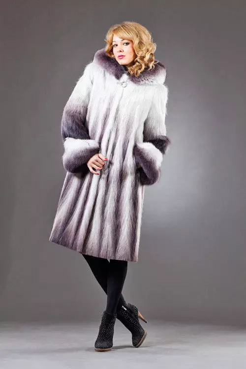 Cappotto di pelliccia NUTRIA (113 foto): Quanto costa il cappotto nutriente, dallo scudo nutria, caldo o no, blu nutria, bianco, con cappuccio, recensioni 711_34