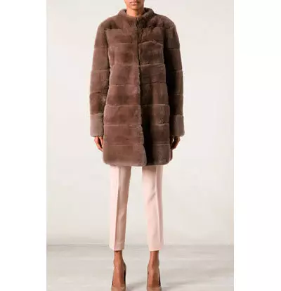 Nutria Fur Coat (113 zdjęcia): Ile kosztuje płaszcz odżywczy, z tarczy Nutria, ciepłe lub nie, niebieskie Nutria, białe, z kapturem, recenzje 711_42