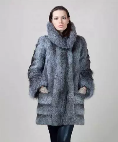 Nutria Fur Coat (113 zdjęcia): Ile kosztuje płaszcz odżywczy, z tarczy Nutria, ciepłe lub nie, niebieskie Nutria, białe, z kapturem, recenzje 711_48
