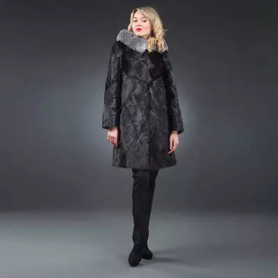 Cappotto di pelliccia NUTRIA (113 foto): Quanto costa il cappotto nutriente, dallo scudo nutria, caldo o no, blu nutria, bianco, con cappuccio, recensioni 711_81