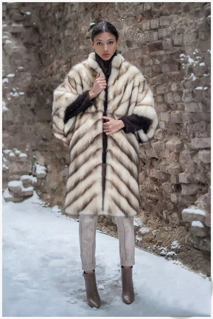 Ferreck Fur Coat (54 bilder): Strike Fur-sleeved modeller, med Ferret, Cherish Coat Recensioner 716_24