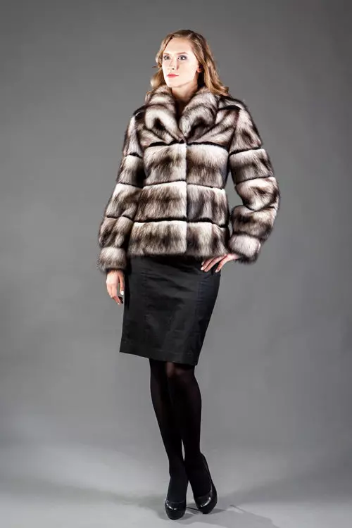 Ferreck Pelzmantel (54 Fotos): Strike Fur-Sleved Models, mit Frettchen, Cherish Coat 716_29