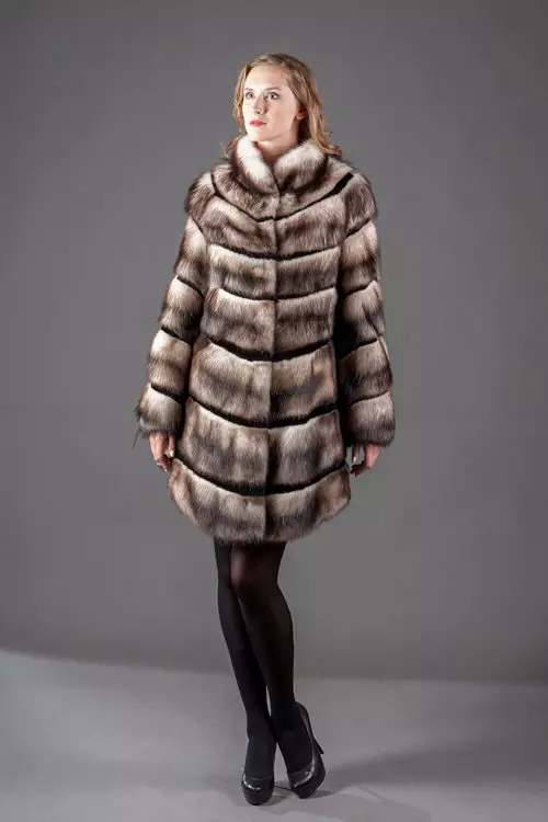 Ferreck Fur Coat (54 bilder): Strike Fur-sleeved modeller, med Ferret, Cherish Coat Recensioner 716_31