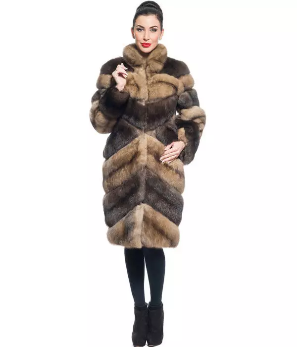 Ferreck kožešinový kabát (54 fotek): Stiskněte modely s kožešinami, s fretkou, Cherish Coat Recenze 716_49