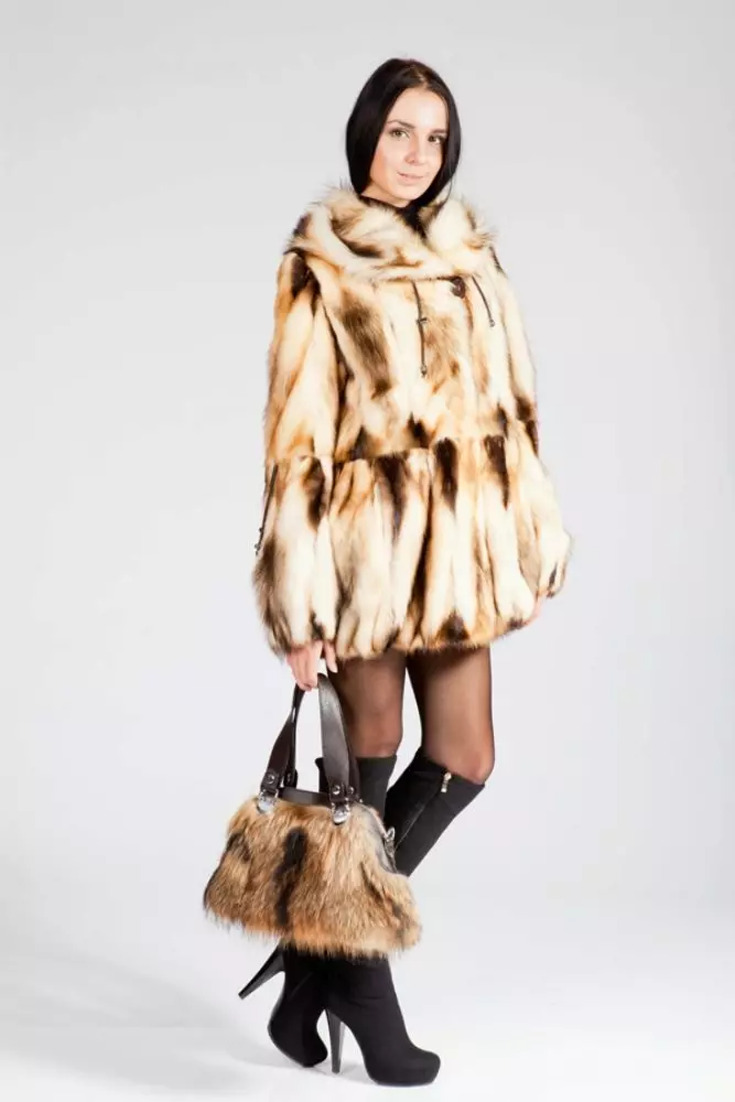 Ferrck Fur Coat (54 Billeder): Strike Fur-Sleeved Modeller, med Ferret, Cherish Coat anmeldelser 716_6