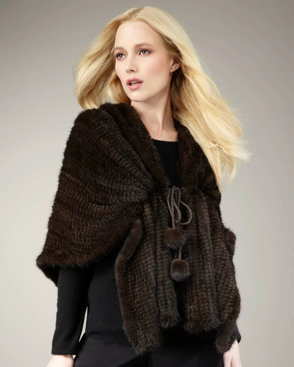Knitted Fur Coat (50 wêne): Ji yaran, bi kincê knitted, ji çirûskên knitted, ji bîhnek knitted, ji bask, knitted 718_15
