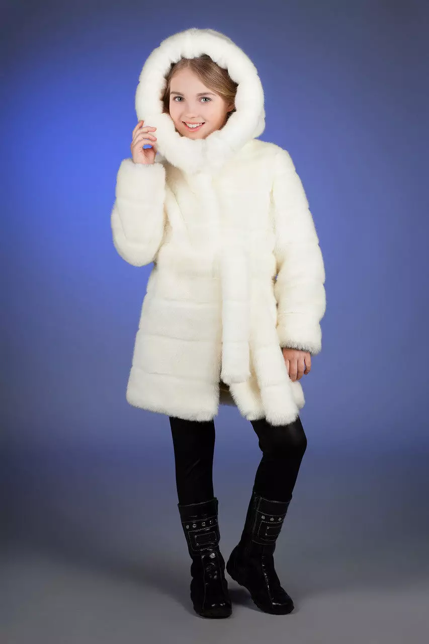 Pelsjakke for en jente (101 bilder): Barnas pelsjakker for en tenåringspike 12 år gammel, pelsjakke på jenter 1-3 år, 4-7 og 8-10 år 719_12