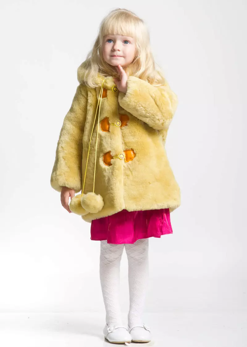 Pelsjakke for en jente (101 bilder): Barnas pelsjakker for en tenåringspike 12 år gammel, pelsjakke på jenter 1-3 år, 4-7 og 8-10 år 719_48