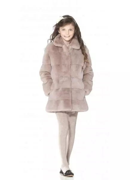 Pelsjakke for en jente (101 bilder): Barnas pelsjakker for en tenåringspike 12 år gammel, pelsjakke på jenter 1-3 år, 4-7 og 8-10 år 719_56