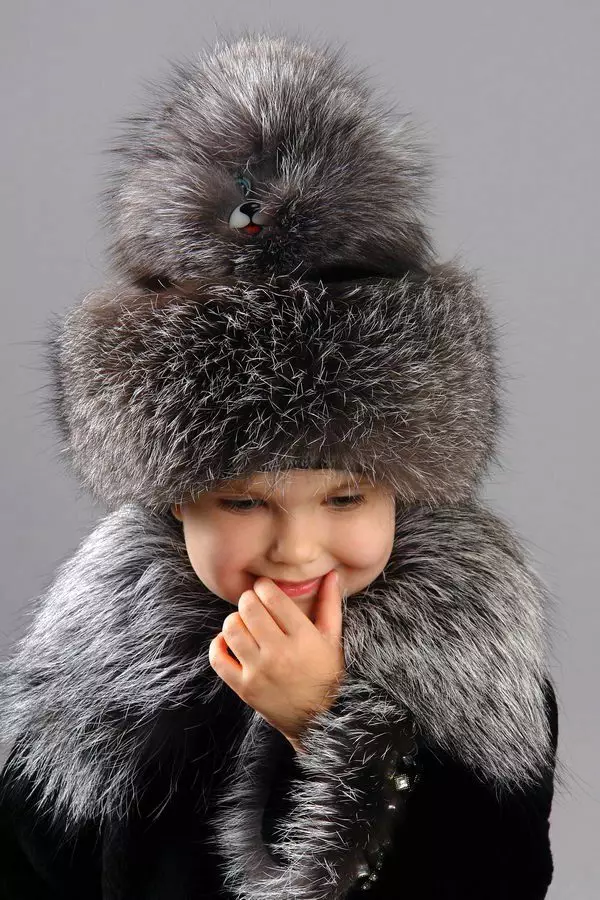 Pelsjakke for en jente (101 bilder): Barnas pelsjakker for en tenåringspike 12 år gammel, pelsjakke på jenter 1-3 år, 4-7 og 8-10 år 719_60