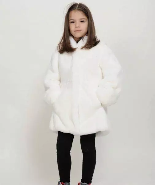Pelsjakke for en jente (101 bilder): Barnas pelsjakker for en tenåringspike 12 år gammel, pelsjakke på jenter 1-3 år, 4-7 og 8-10 år 719_65